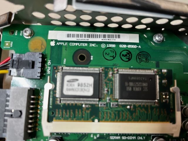 iMac 233 G3 Main Board Rev A - Image 4